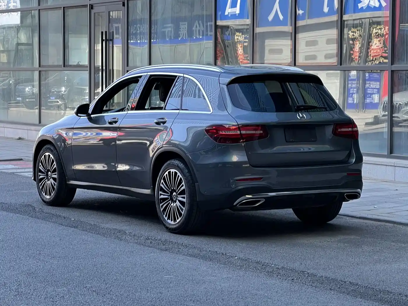 Mercedes-Benz GLC 2018 GLC 260 4MATIC Dynamic фото 3