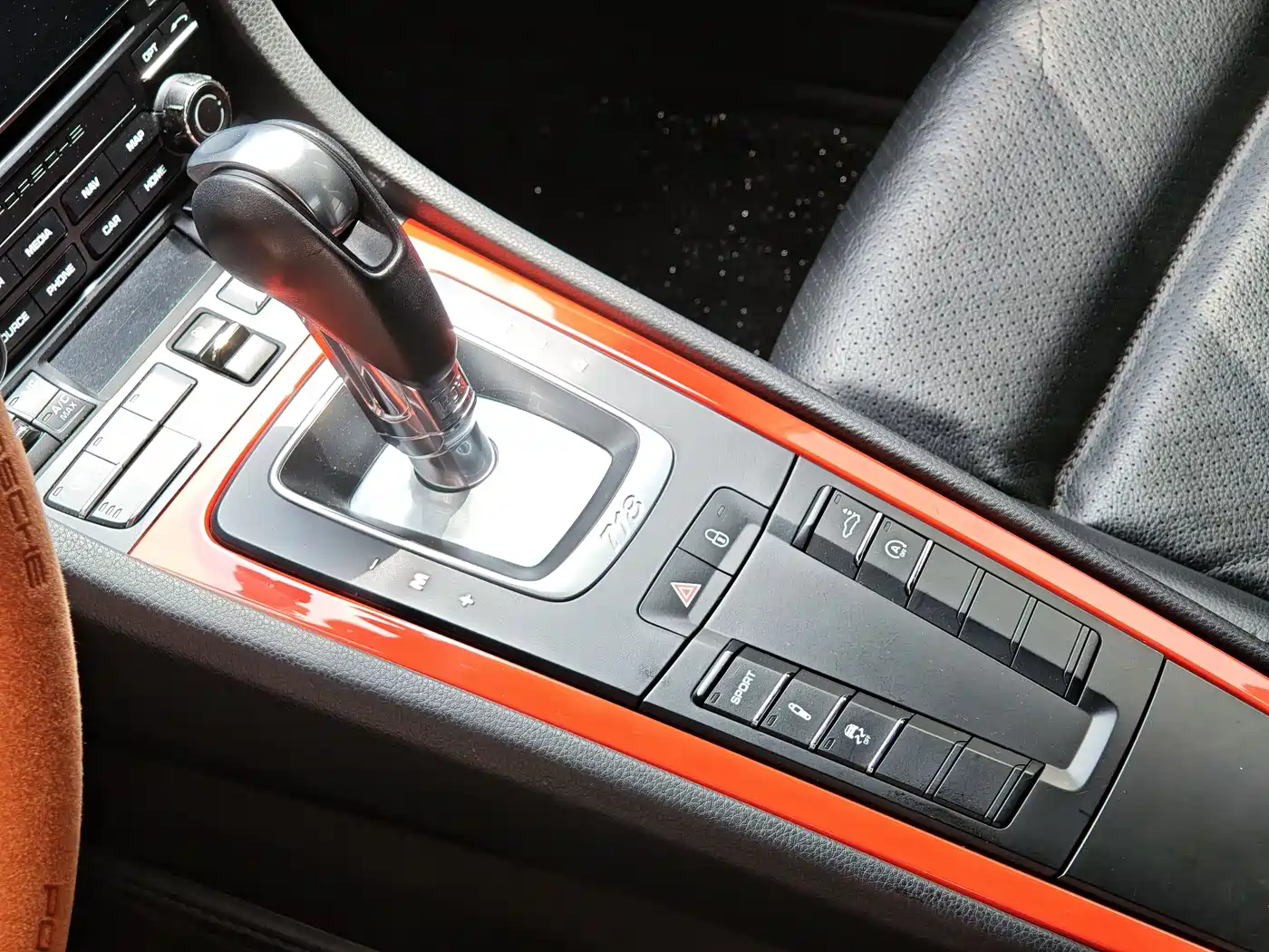 Porsche 718 2018 Cayman 2.0T фото 14