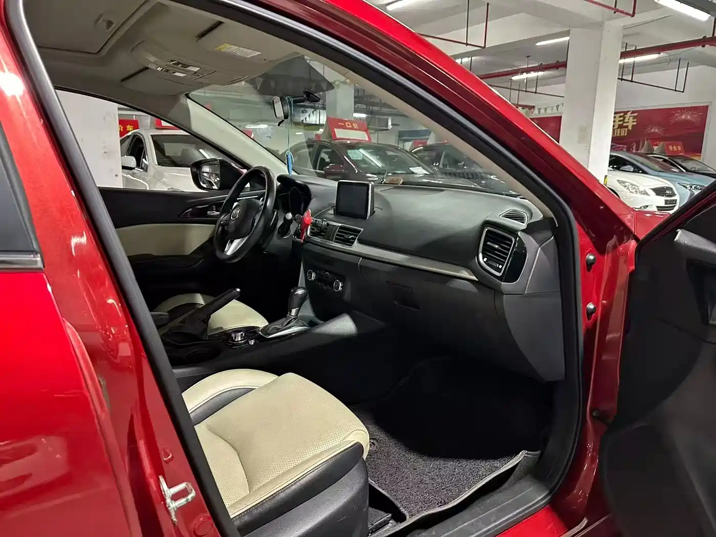 Mazda Mazda3 Axela 2014 2014 Sedan 2.0L Automatic Sport