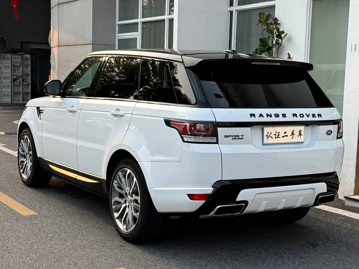 Land Rover Range Rover Sport 2014 3.0 SC V6 HSE DYNAMIC фото 19
