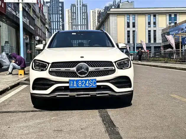 Mercedes-Benz GLC 2021 GLC 300 L 4MATIC Sporty фото 4