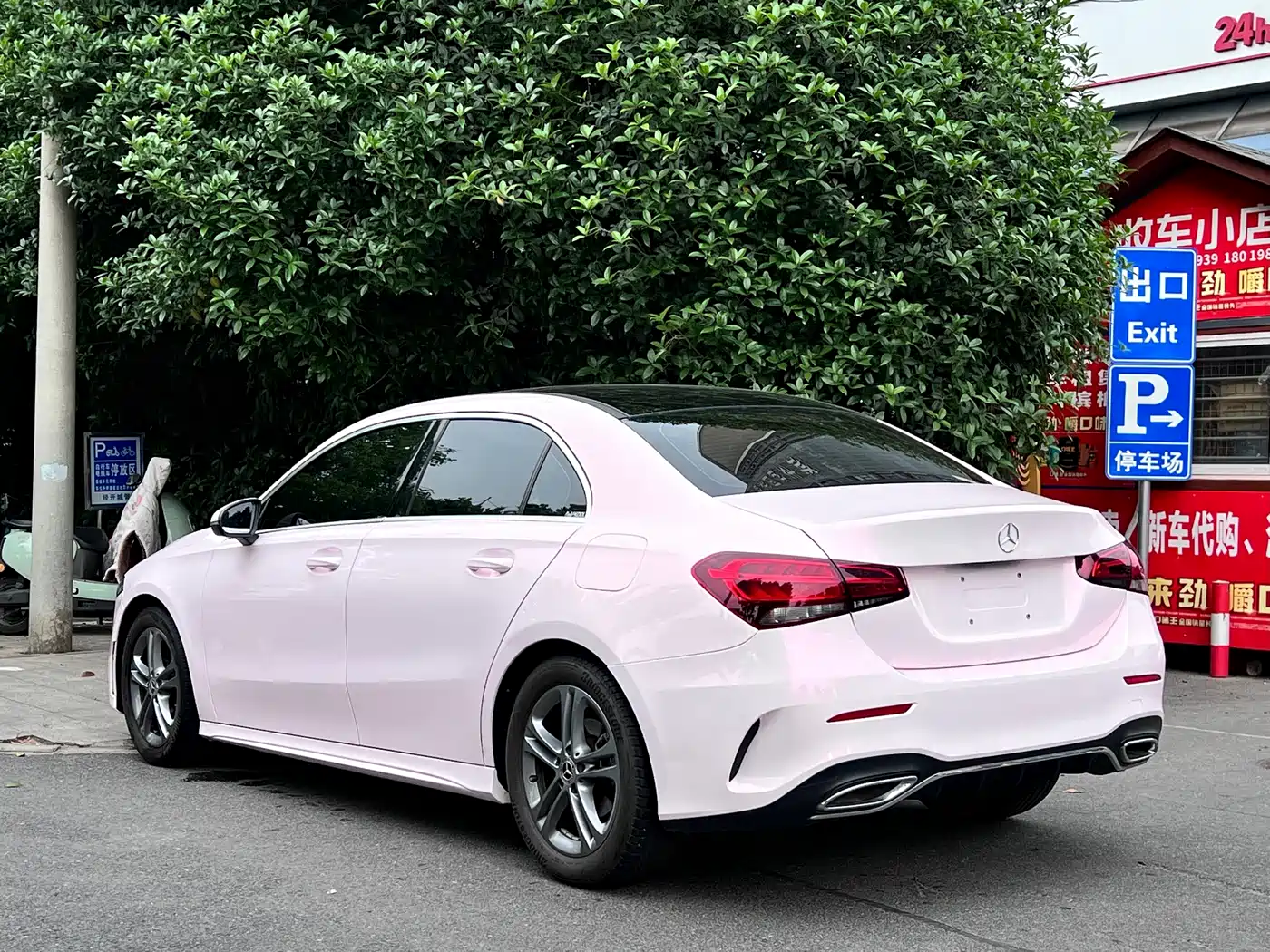 Mercedes-Benz A-Class 2020 Second Facelift A 180 L Sport Sedan фото 4