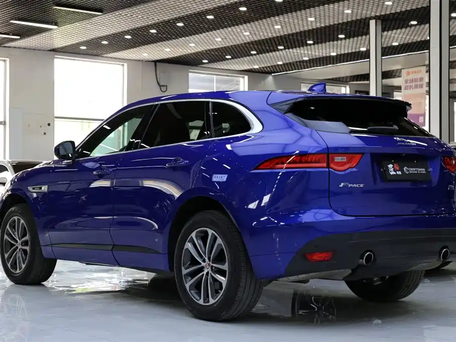 Jaguar F-PACE 2018 3.0 SC 4WD R-Sport Edition фото 20