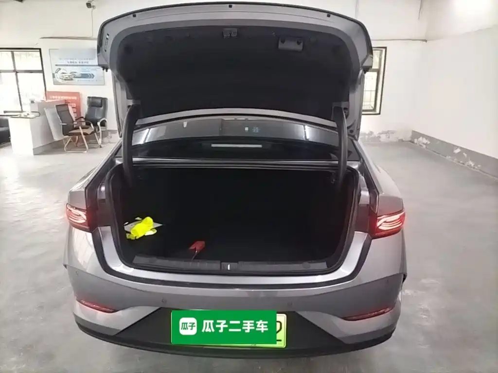 BYD Qin PLUS 2026 2026 DM-i Smart Edition 128KM Progressive