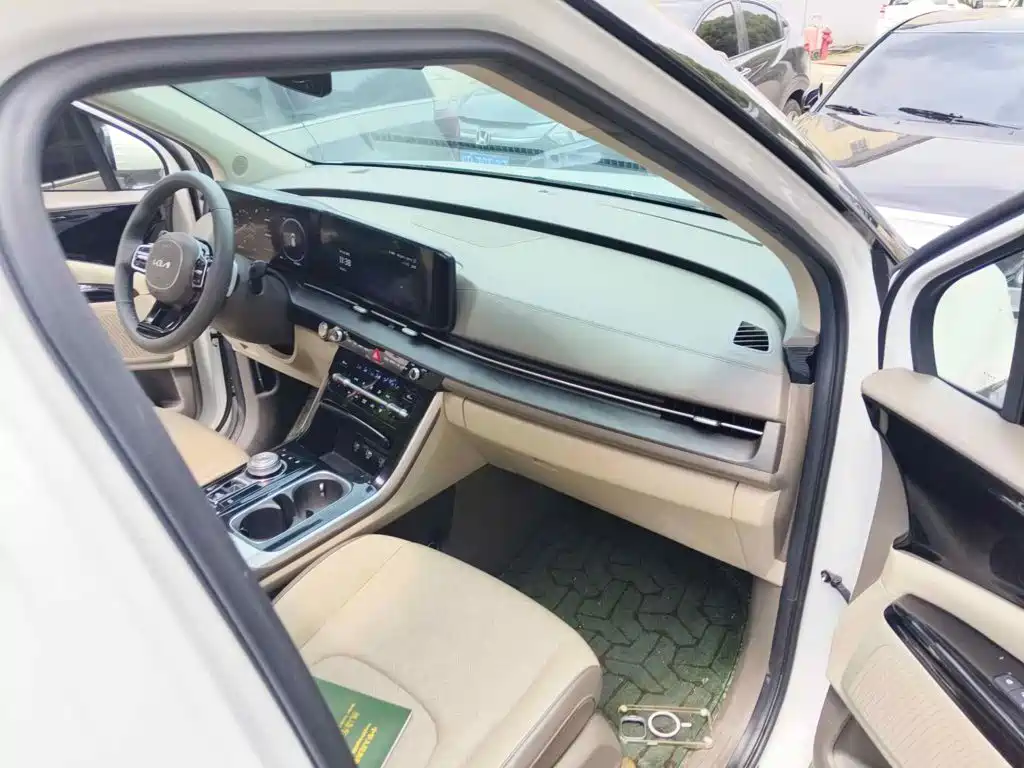 Kia Carnival 2022 2021 2.0T Luxury Tech Edition