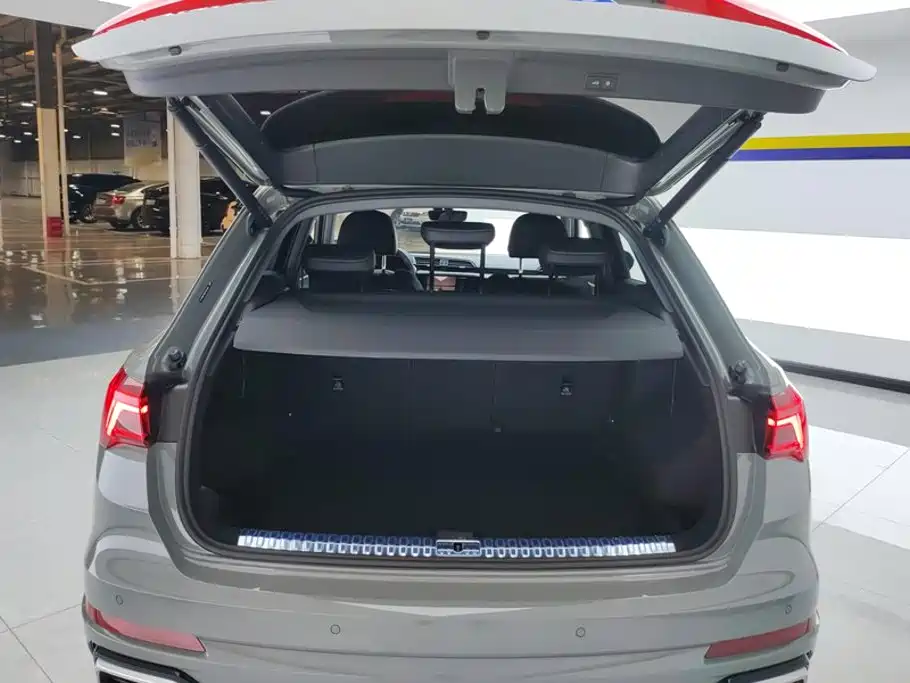 Audi Q3 2025 2024 35 TFSI Fashion Sport