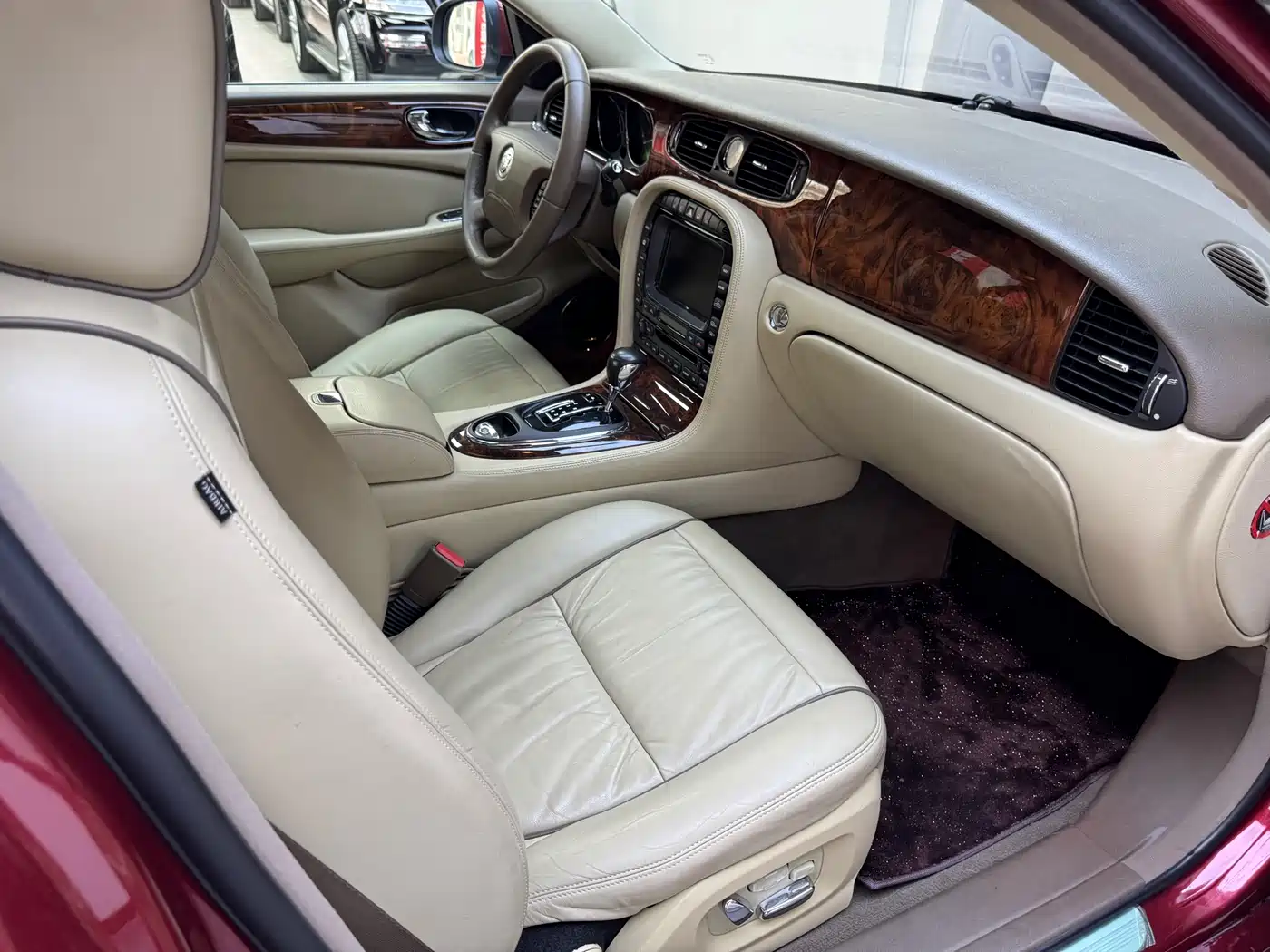 Jaguar XJ 2007 Model XJ6L 3.0 Royal Long Wheelbase фото 12