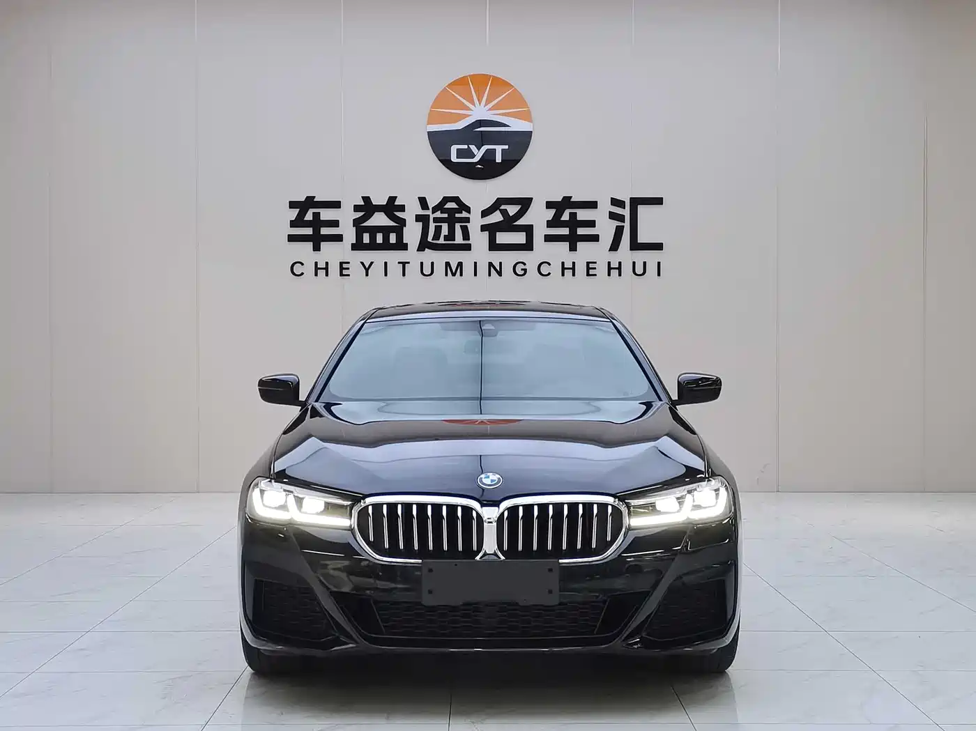 BMW 5 Series 2022 Model Second Facelift 525Li M Sport Package фото 2