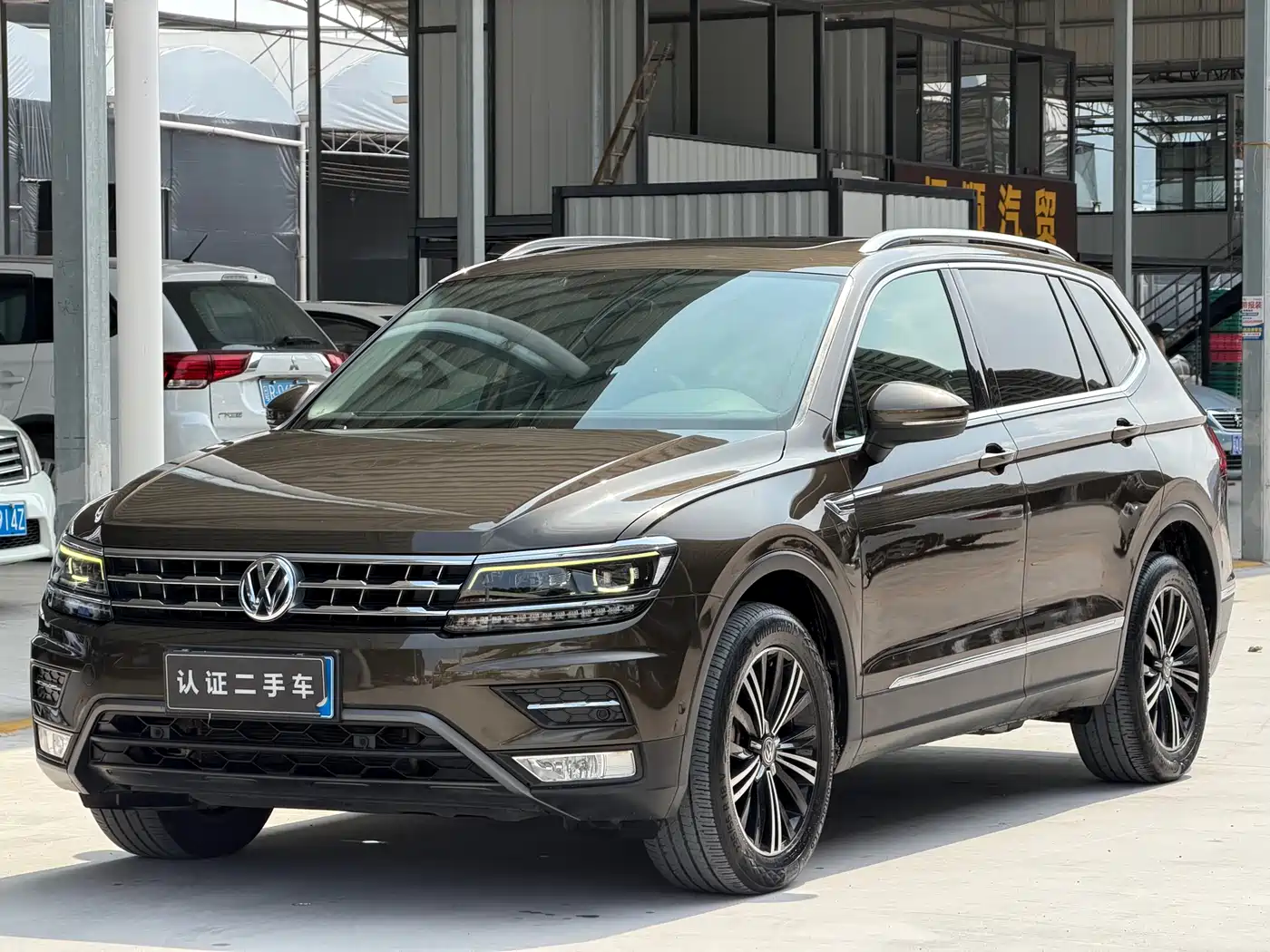 Volkswagen Tiguan L 2017 330TSI Automatic 2WD Flagship Edition фото 2