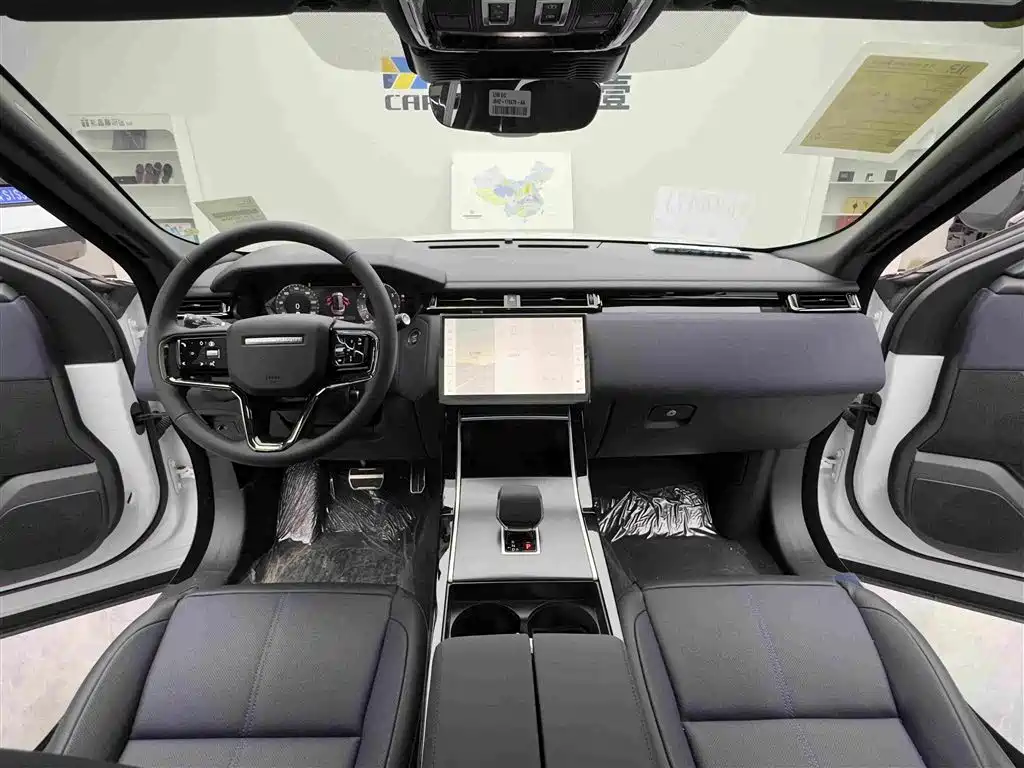 Фото 11 - Land Rover Range Rover Velar
