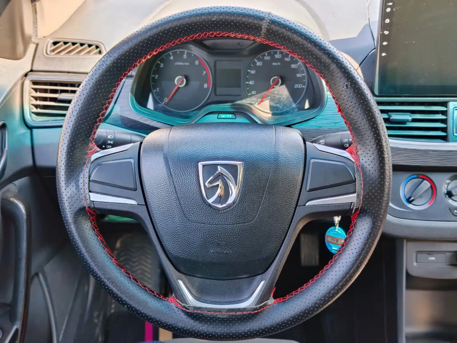 Фото 6 - Baojun 310