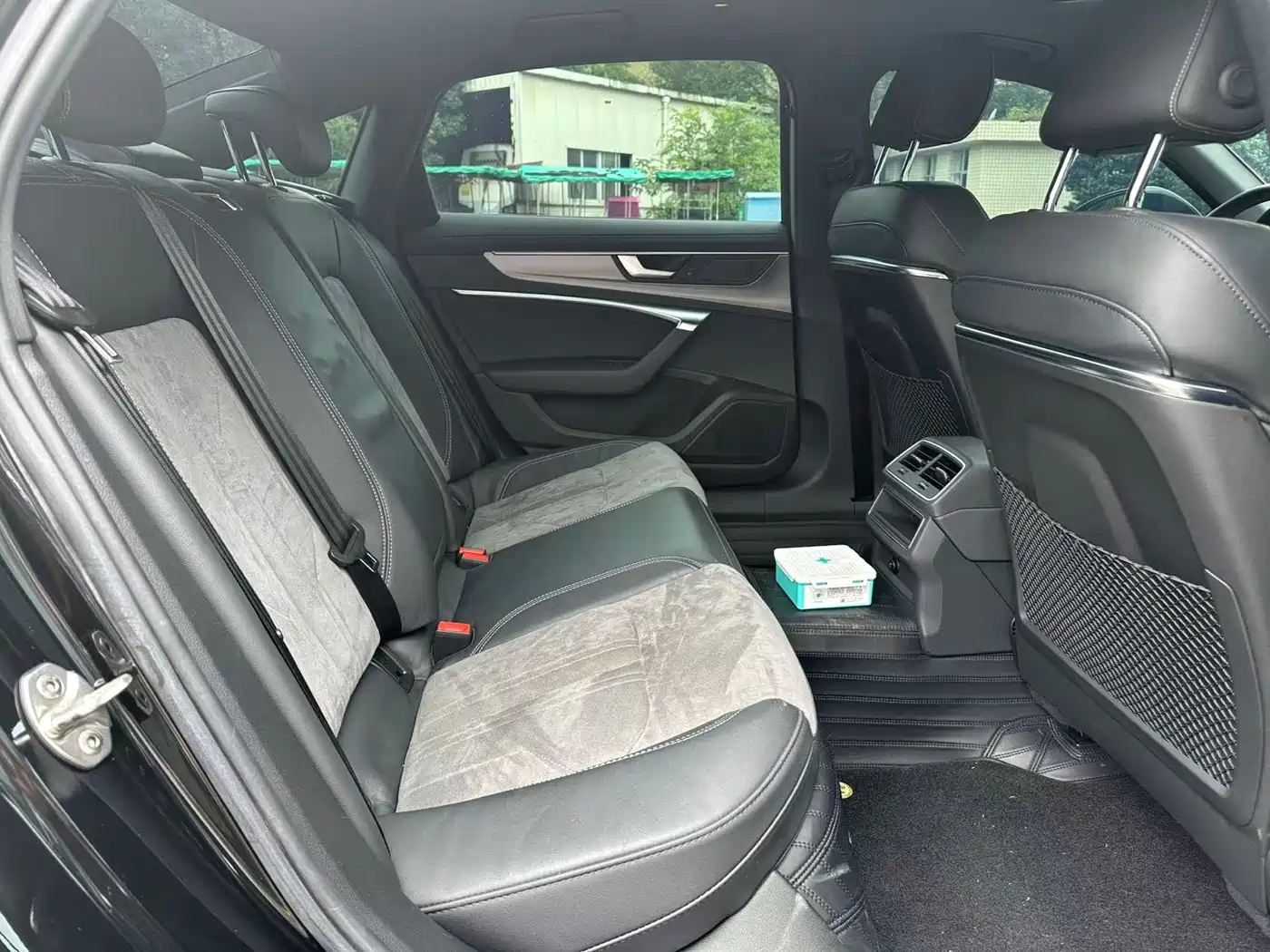 Audi A6L 2021 40 TFSI Luxury Sport фото 9
