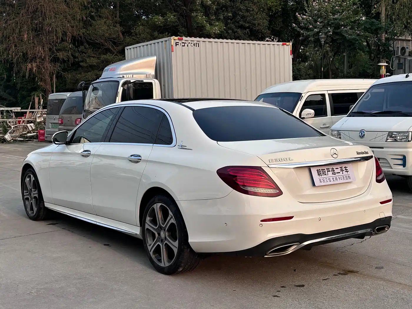 Mercedes-Benz E-Class 2016 E 300 L Sport Fashion Type фото 7