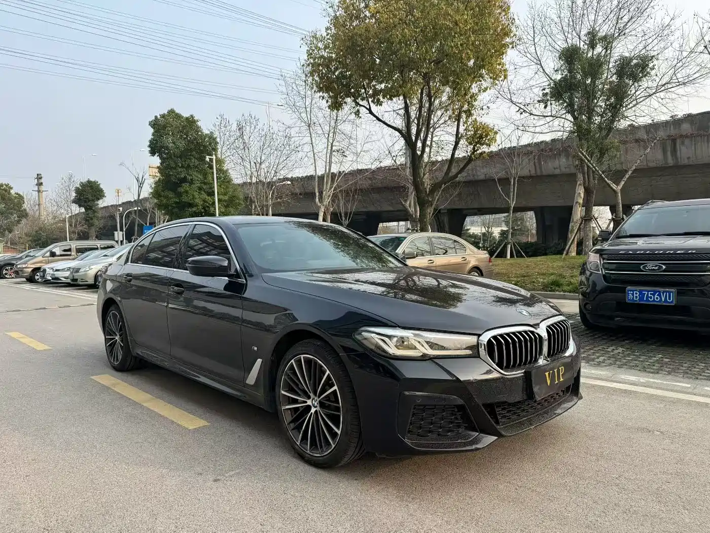 BMW 5 Series 2023 530Li Leading Luxury Package