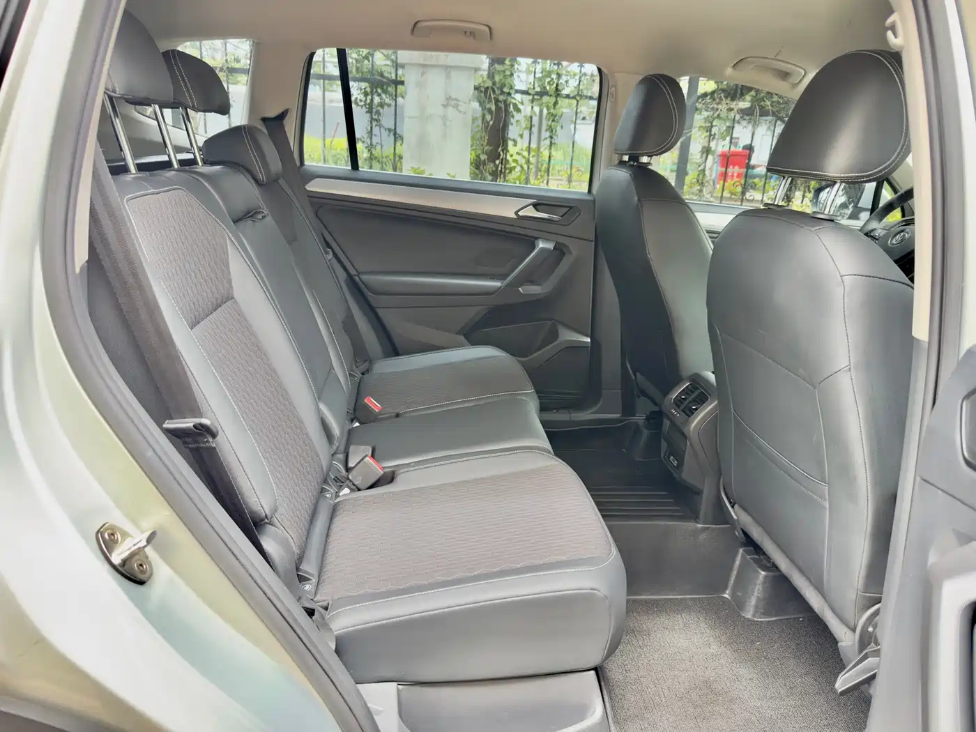 Volkswagen Tiguan L 2017 330TSI Automatic 2WD Trend Edition фото 21
