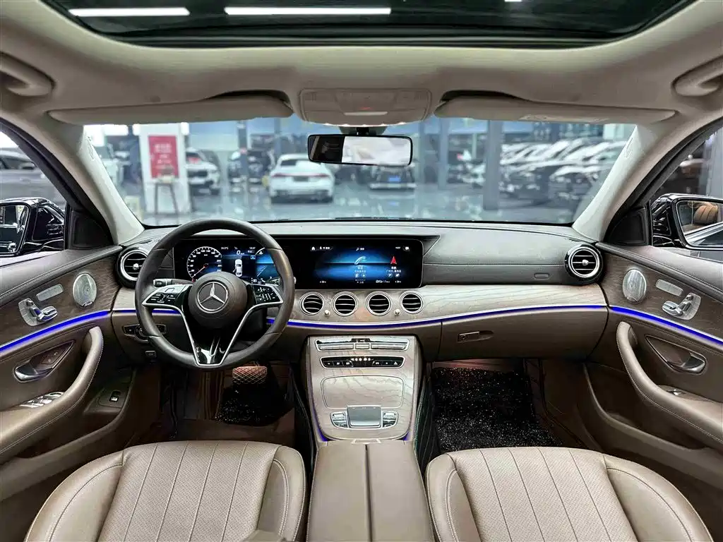 MERCEDES-BENZ E CLASS