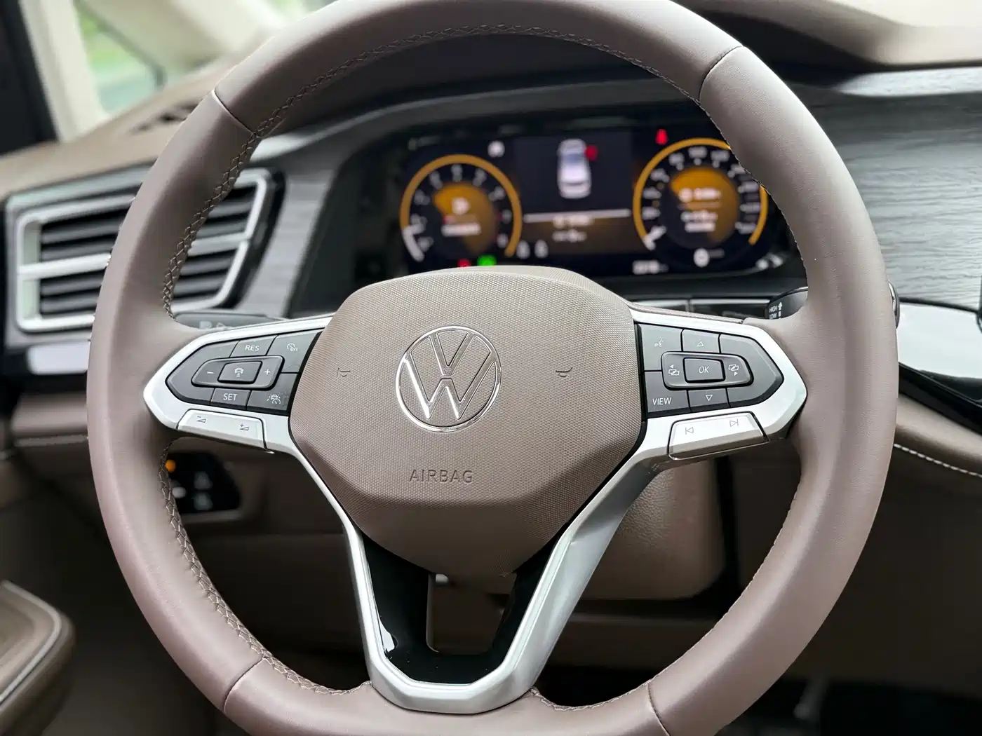 Volkswagen Viloran 2025 2024 380TSI Executive Edition