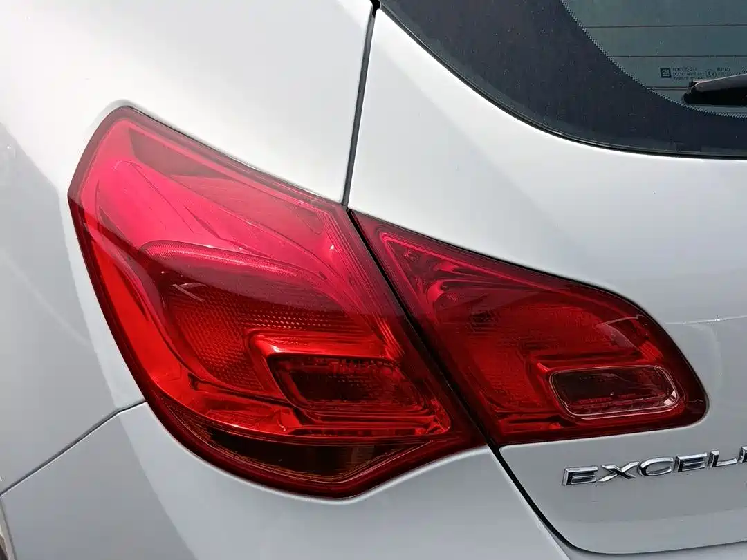 Buick Excelle 2014 XT 1.6L Automatic Fashion фото 6