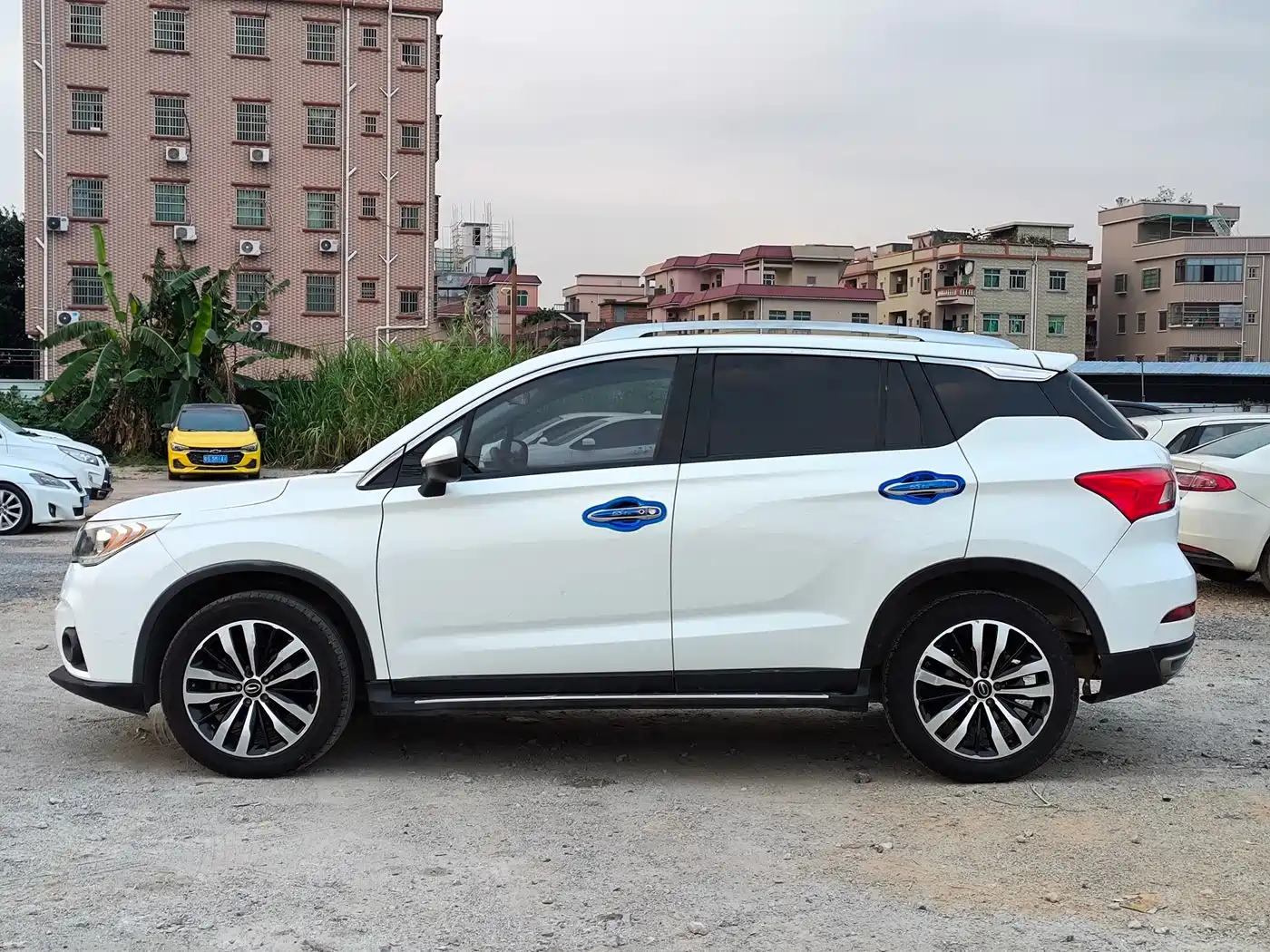 GAC Trumpchi Trumpchi GS4 2017 235T G-DCT 2WD Luxury фото 4