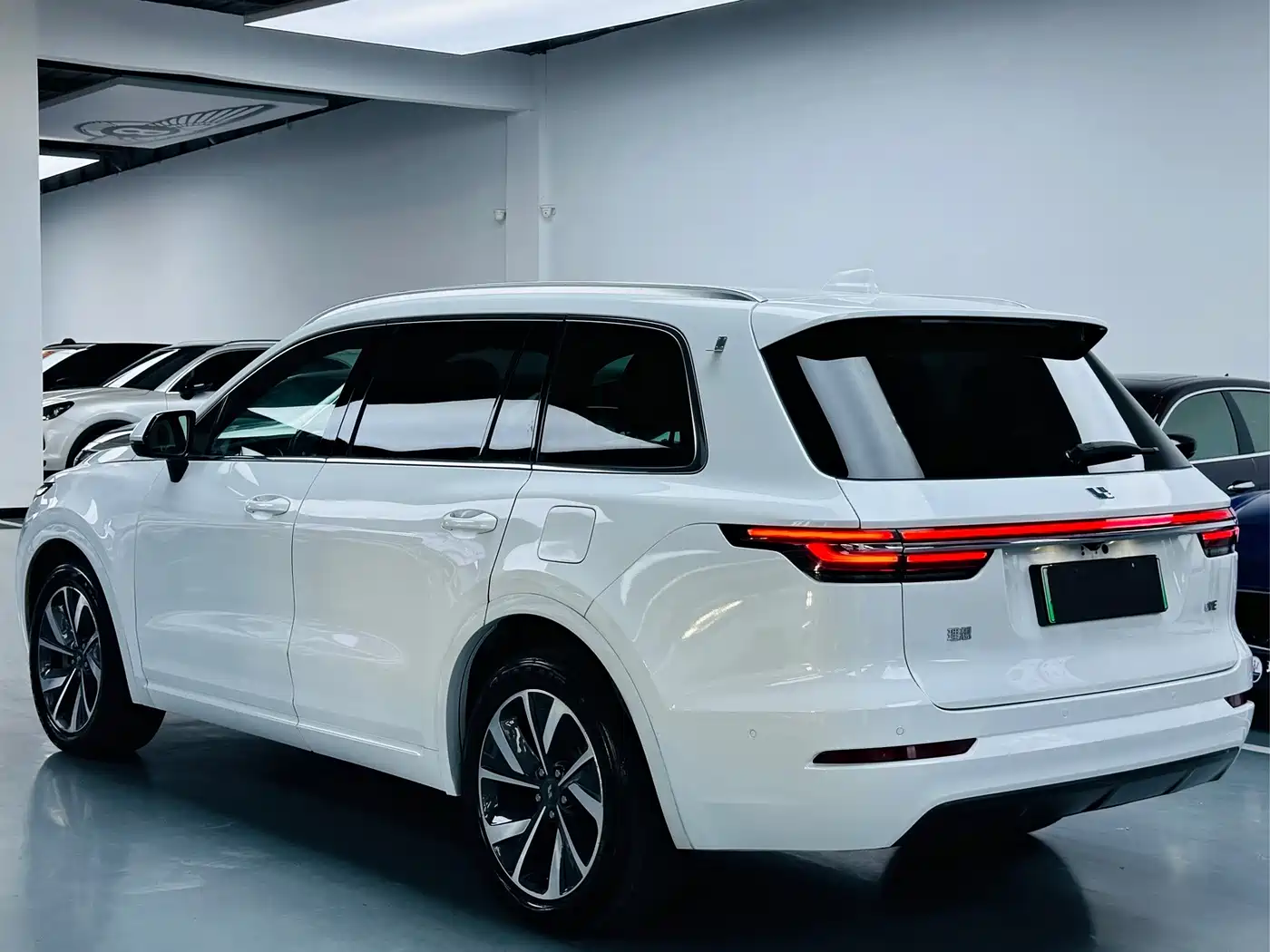 Li Auto Li ONE 2023 2021 Extended Range 6-Seater