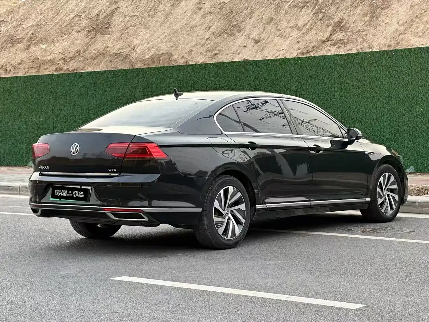 VOLKSWAGEN MAGOTAN GTE PLUG IN HYBRID
