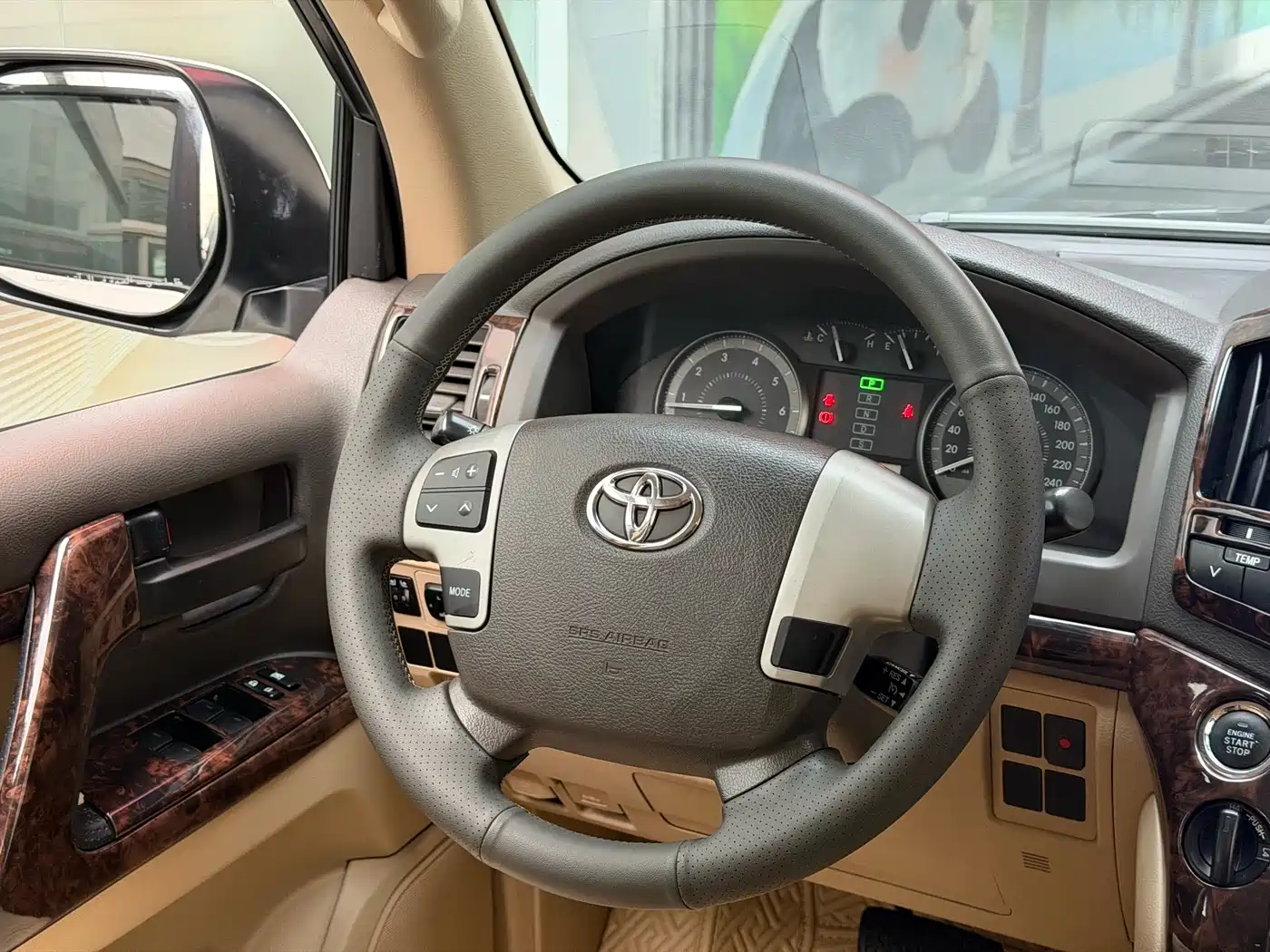TOYOTA LAND CRUISER