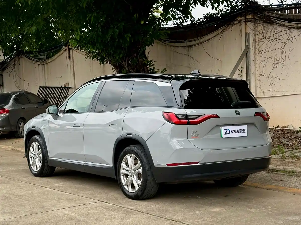 NIO NIO ES8