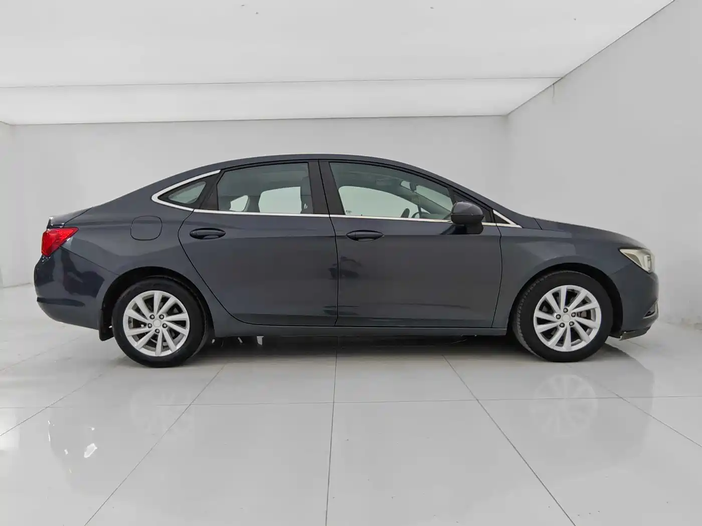 Buick Verano 2017 Sedan 15S Automatic Leading фото 6