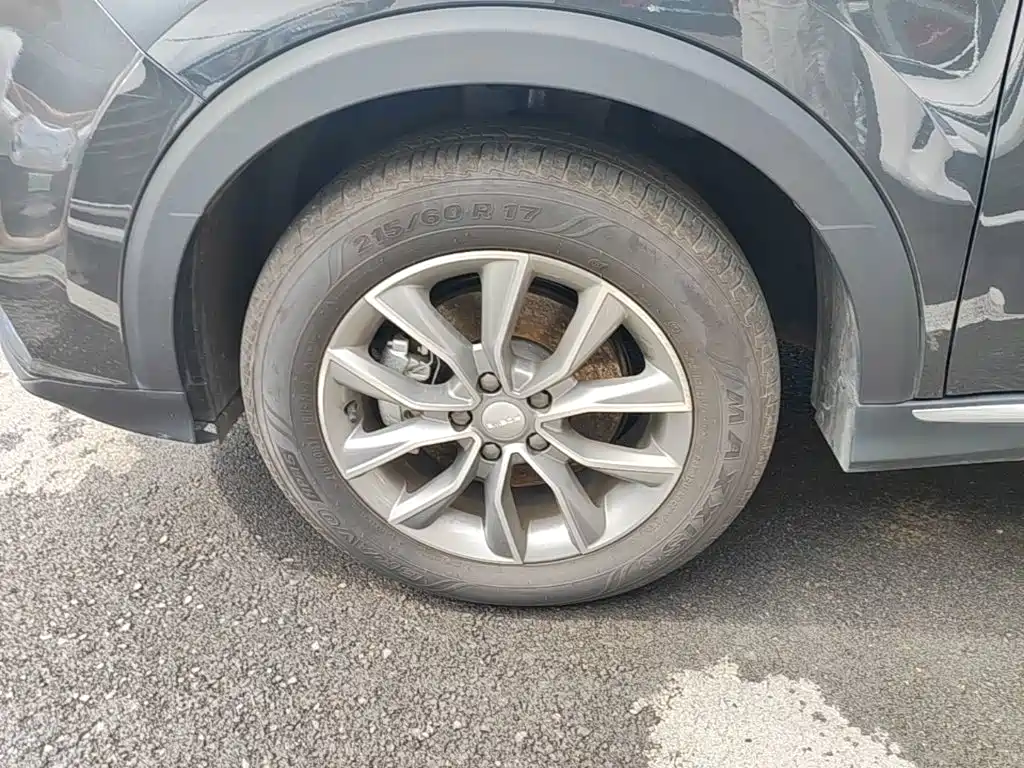 Roewe RX5 2025 2025 PLUS 330TGI Auto Trend-Setting Smart Edition