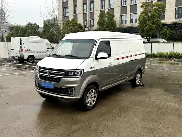  Jinbei New Hiace S 2023 1.6L Wealth Edition Panel Van 2/5 Seats with AC SWD16M