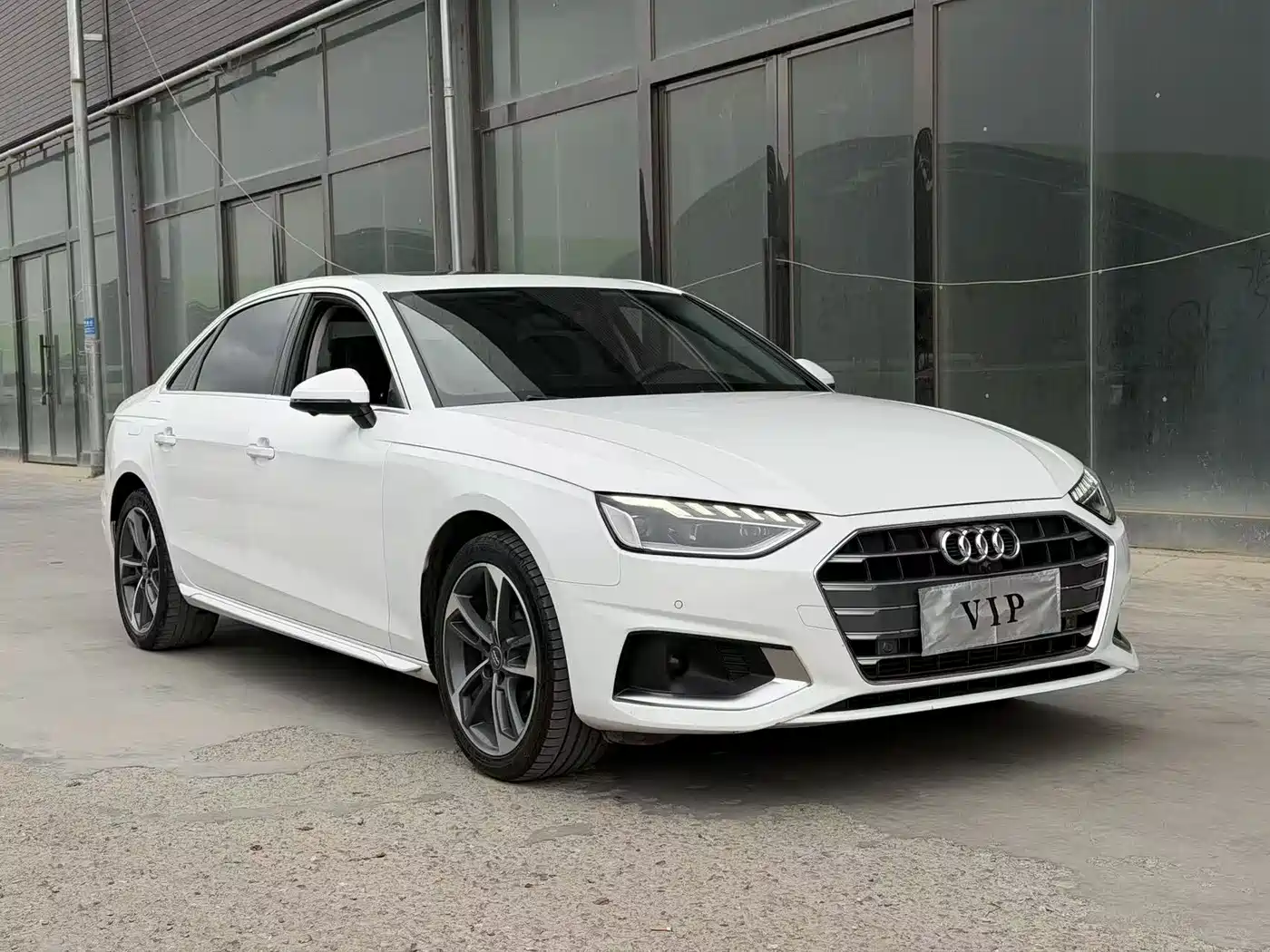Audi A4L 2020 40 TFSI Fashion Elegance фото 3
