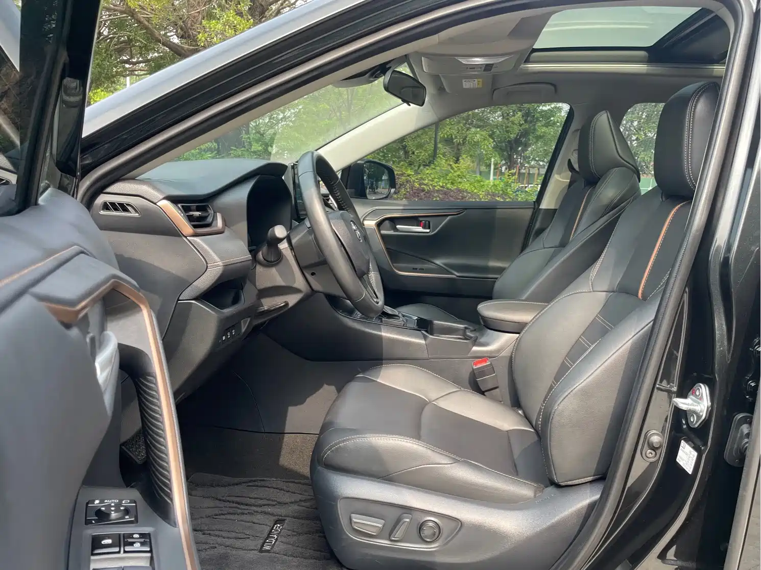 Фото 11 - Toyota Wildlander