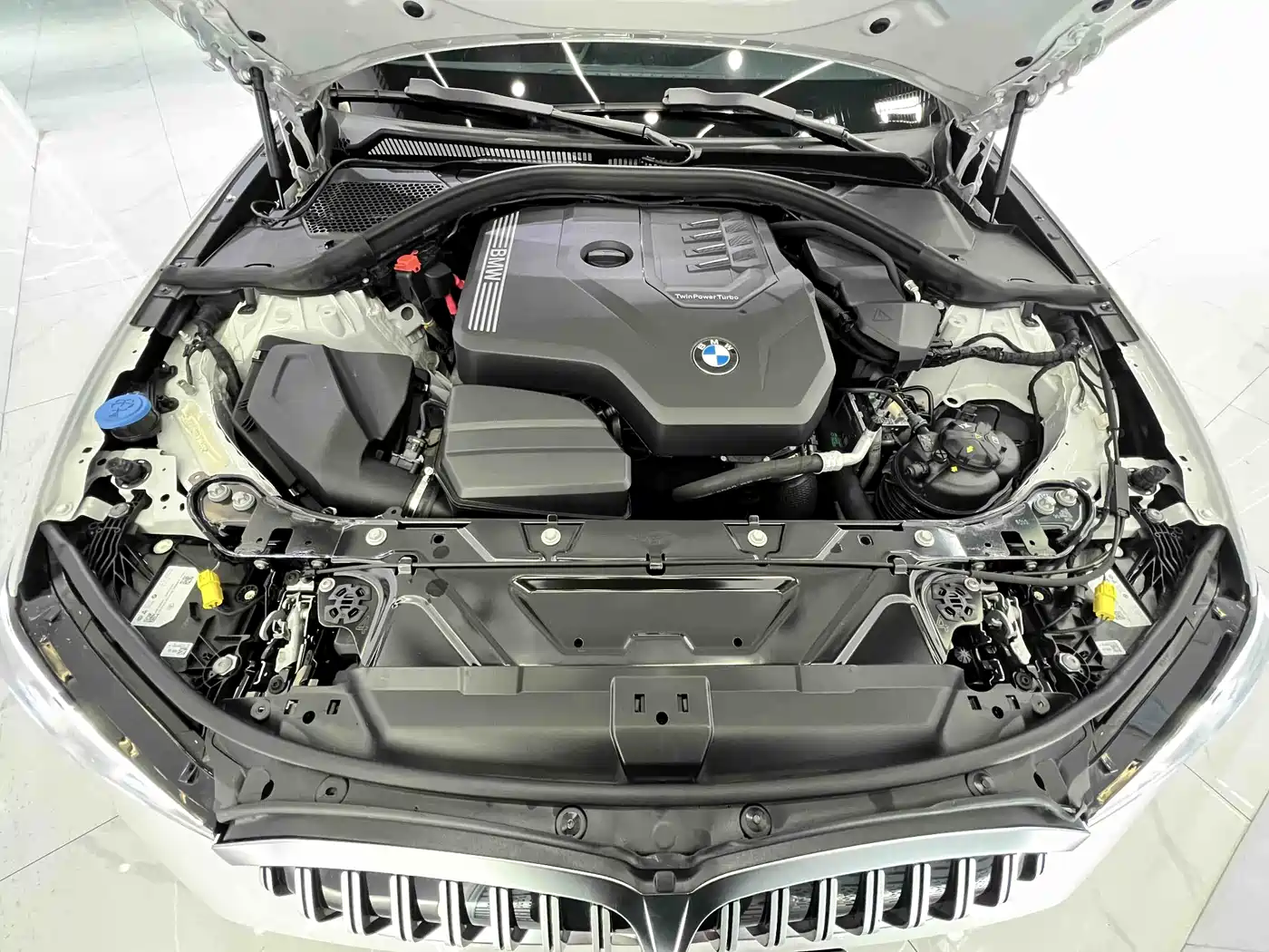 BMW 3 Series 2023 320Li M Sport Package фото 20