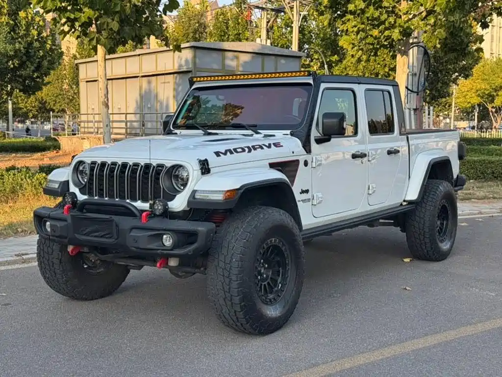 2023 Jeep Gladiator