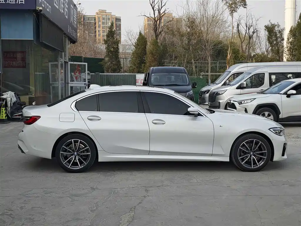 BMW 3 Series 2022 Facelift 325Li M Sport Package фото 4