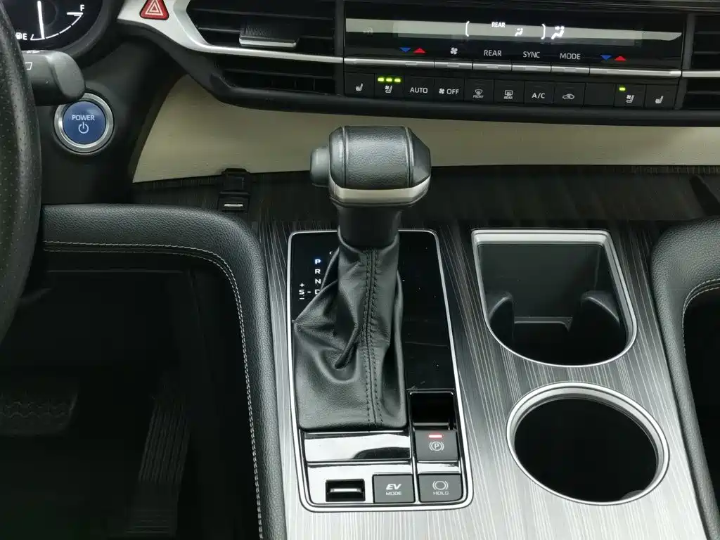 Toyota Sienna, миниатюра 13