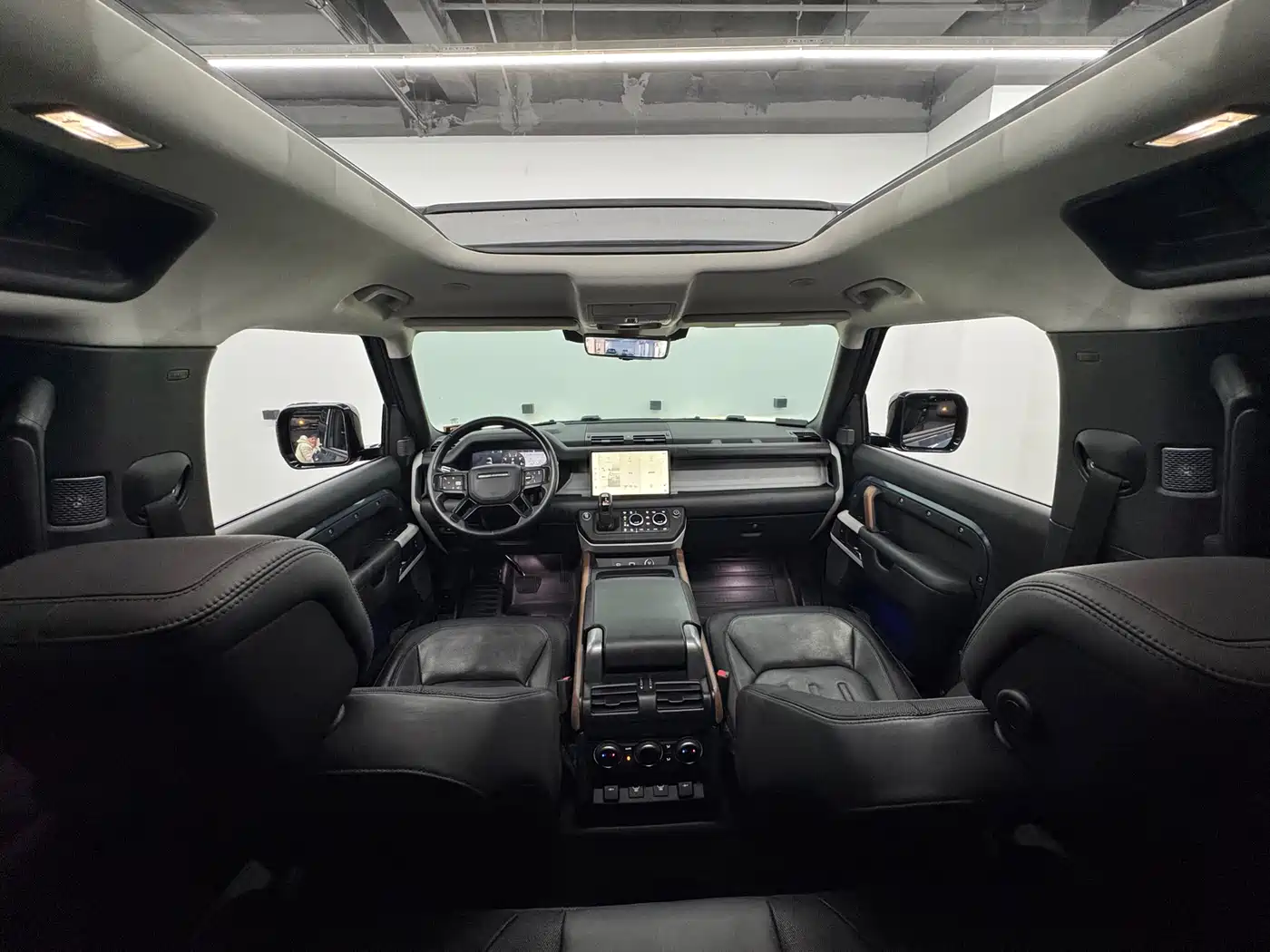 Land Rover Defender 2022 90 2.0T P300 X-DYNAMIC HSE фото 7