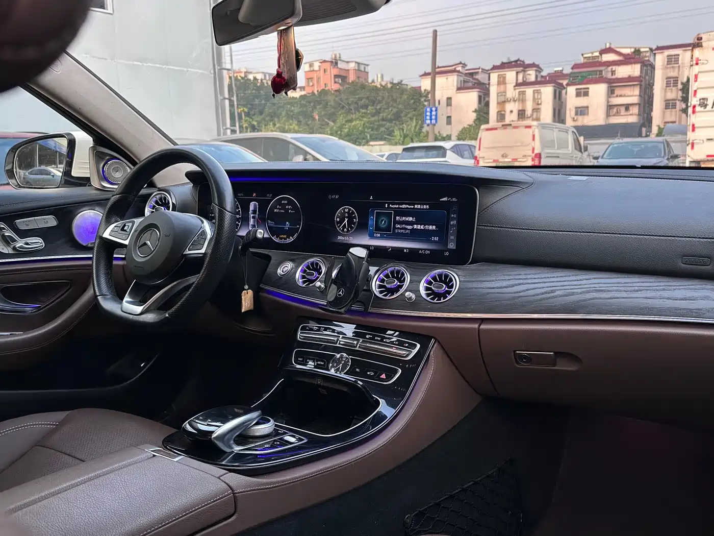 Mercedes-Benz E-Class 2016 E 300 L Sport Fashion Type фото 17
