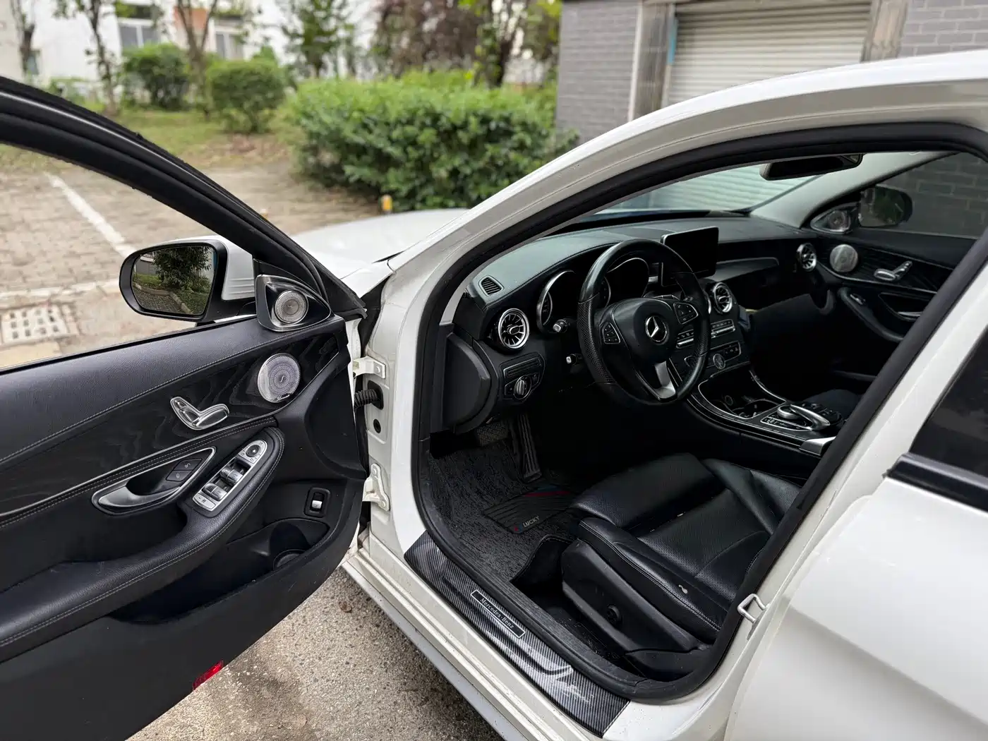 Фото 3 - Mercedes-Benz C-Class