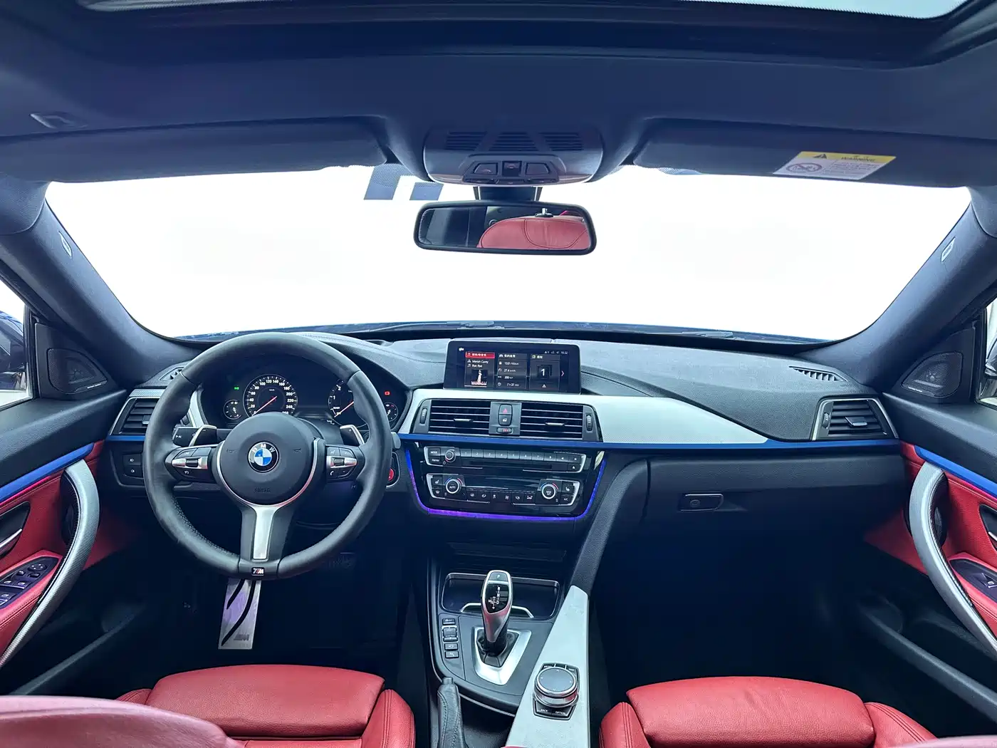 BMW 3 Series GT 2018 330i xDrive M Sport фото 18