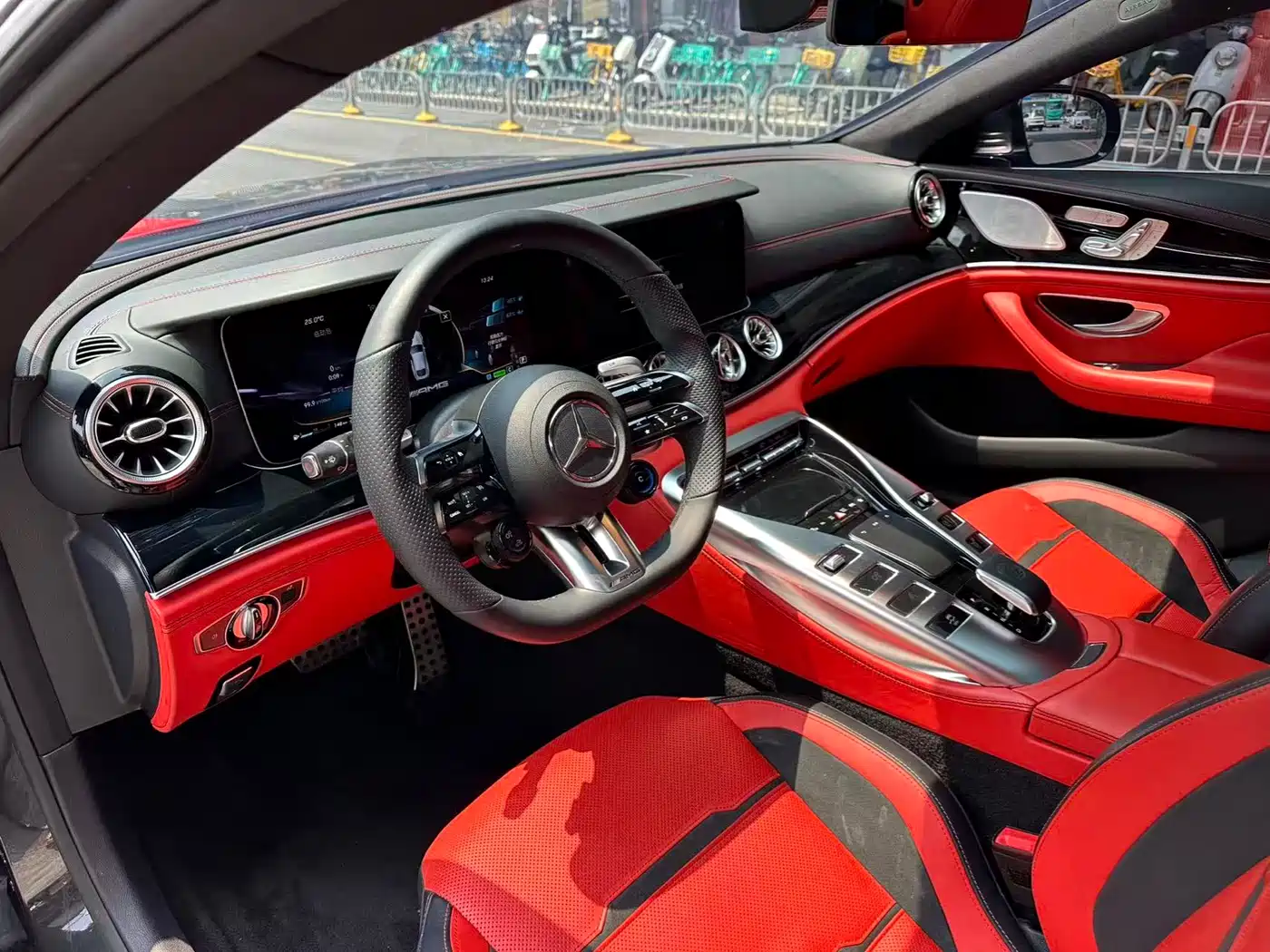 MERCEDES-BENZ AMG GT