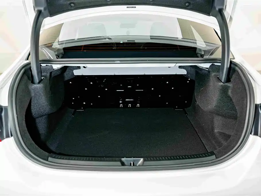 صورة 23 - Mercedes-Benz A-Class
