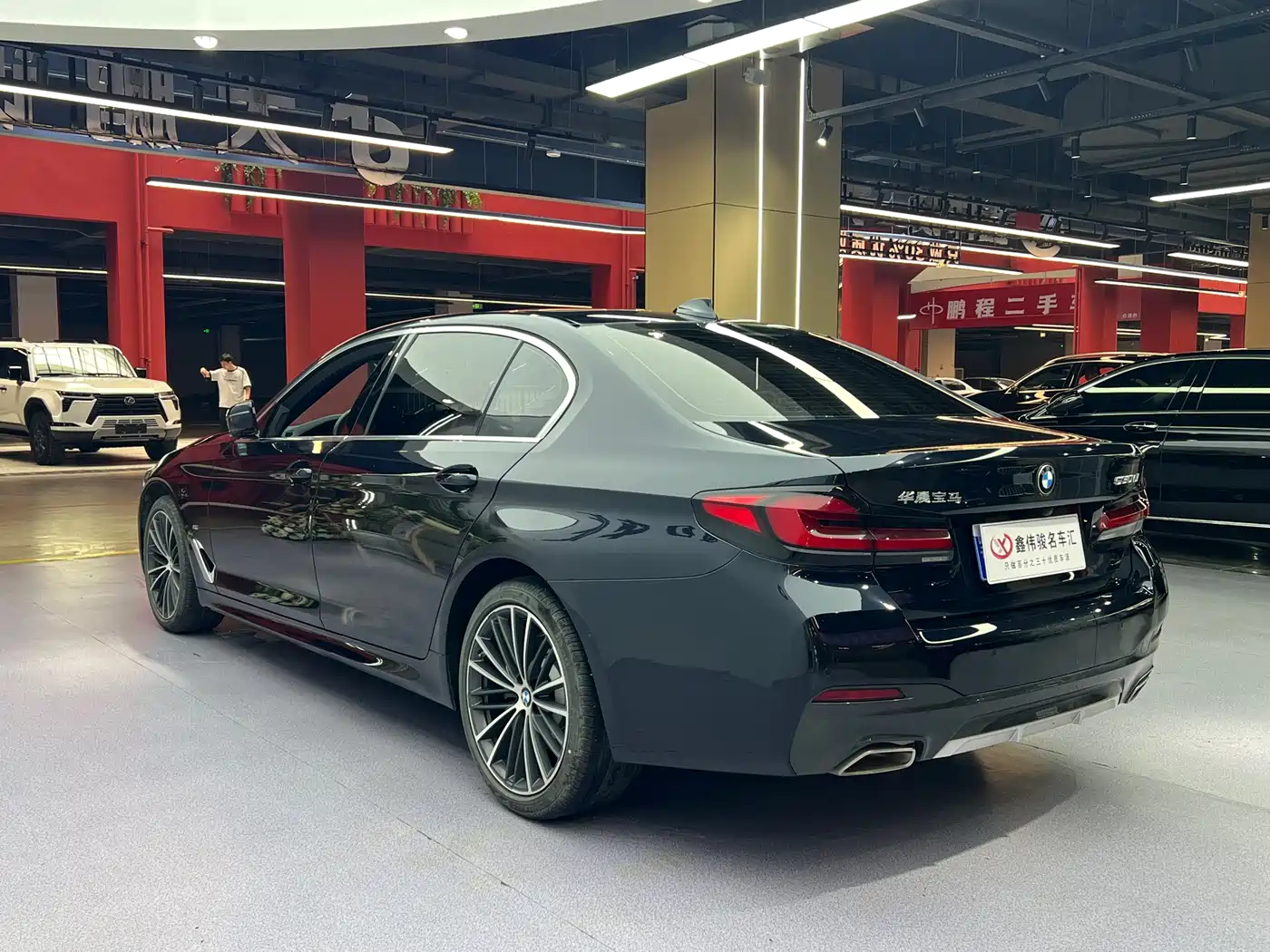 BMW 5-SERIES