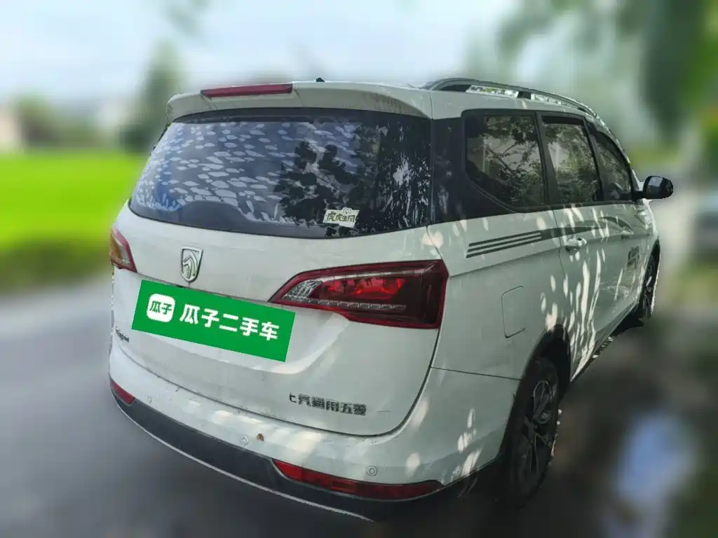 Baojun 730 2021 2021 1.5L Manual Fashion 7-Seater