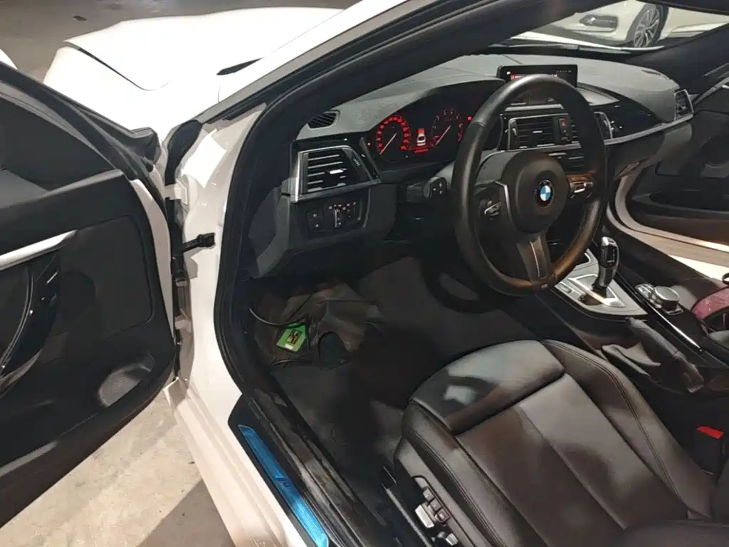 BMW 3 Series GT 2021 2020 320i M Sport Package