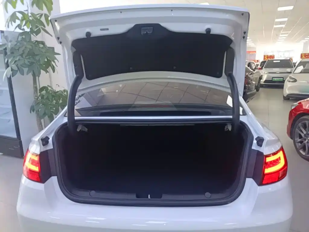 Geely Emgrand GL 2021 2021 UP 1.4T CVT Executive