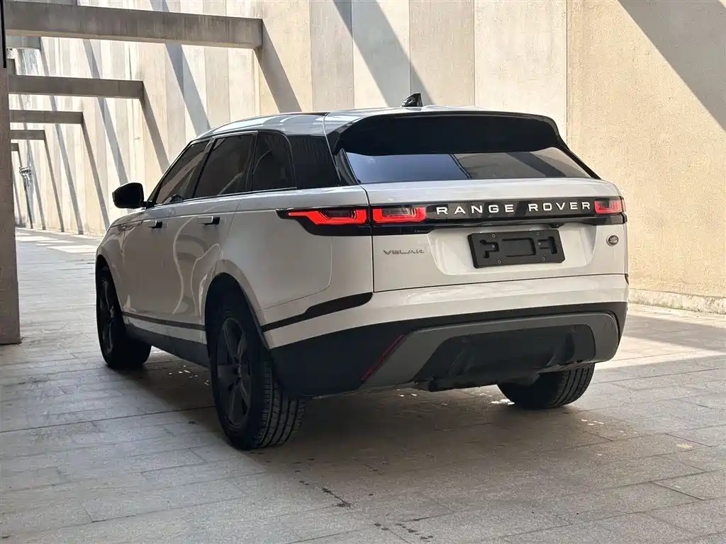 Land Rover Range Rover Velar 2022 250PS фото 3