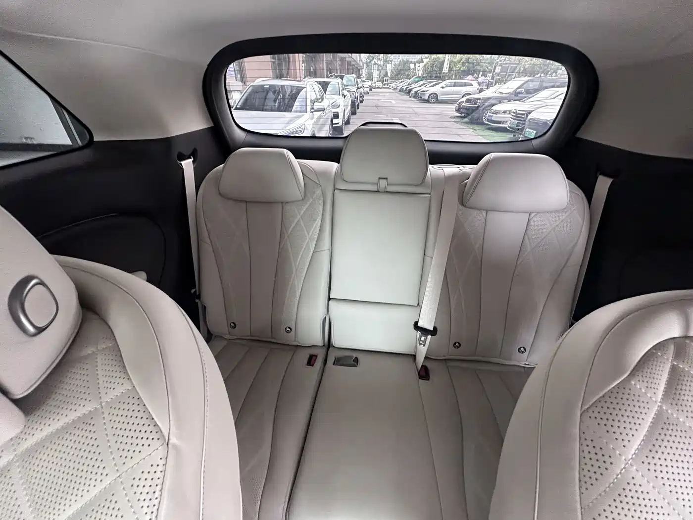 Denza D9 2025 DM-i Smart Drive Edition 1020 AWD Prestige фото 14