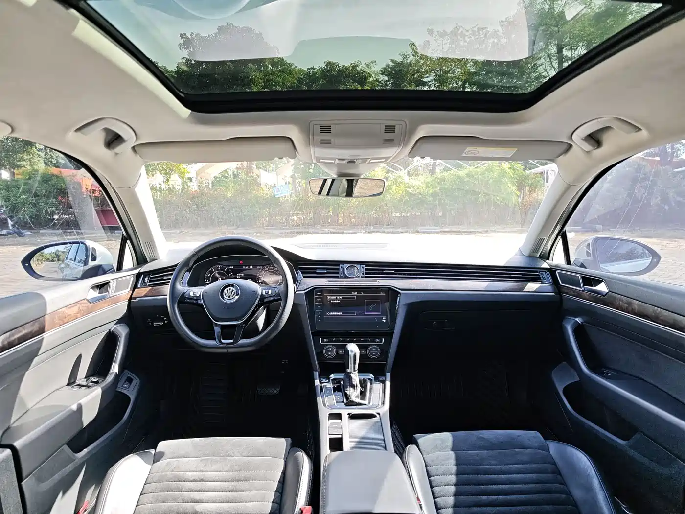 Volkswagen Magotan 2018 330TSI DSG Luxury фото 5