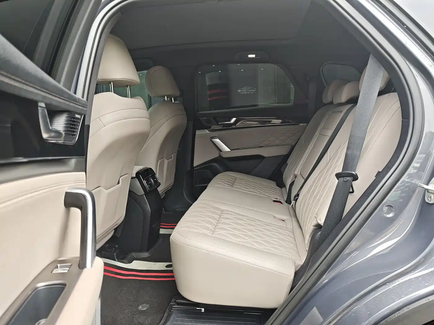 BYD Tang New Energy 2024 DM-i Honor Edition 112KM Premium фото 8